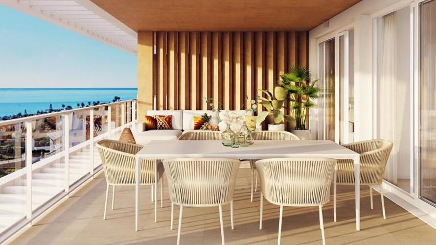 Aticos en venta en La Línea de la Concepción, Playa la alcaidesa photo 0