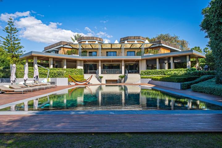 Casa en venta en Marbella photo 0