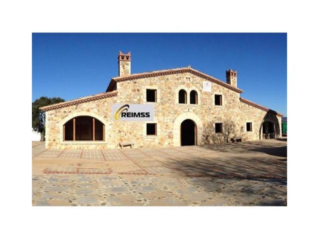 Casa en venta en Palafolls photo 0