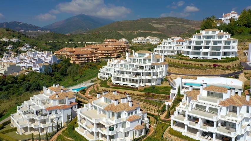 Apartamento en venta en Marbella photo 0