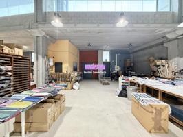 Nave industrial en venta en Badalona, La Morera photo 0