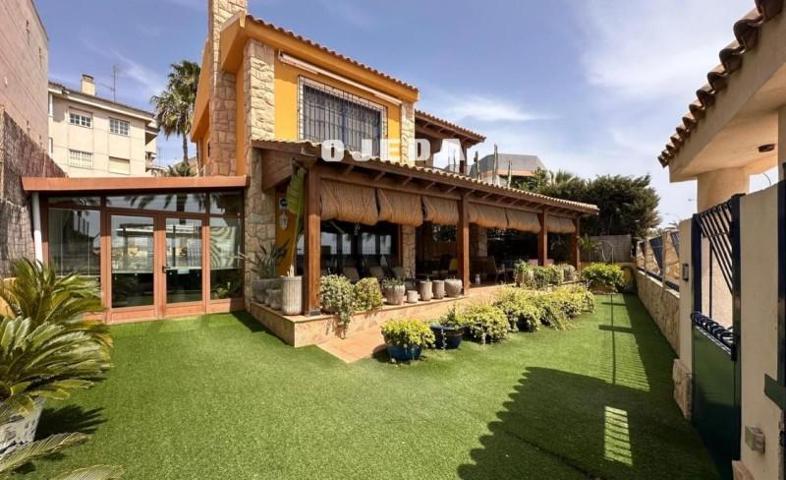 Chalet en venta en Santa Pola, Santiago Bernabeu photo 0
