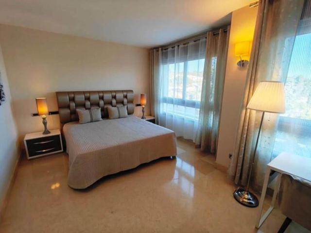Apartamento en alquiler en Marbella, Marbella photo 0