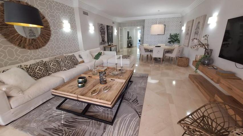 Apartamento en alquiler en Marbella, Nueva Andalucia - Albatross Hill photo 0