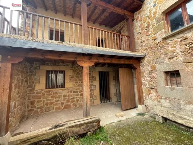 Casa en venta en Castrillo de la Reina, Castilla y leon photo 0