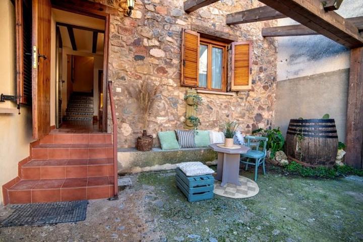 Casa en venta en Cervera del Río Alhama, Cabreton photo 0
