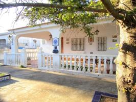 Chalet en venta en Mogente-Moixent, Urbanizacion cumbres de valencia photo 0