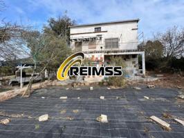 Casa en venta en Caldes de Malavella photo 0