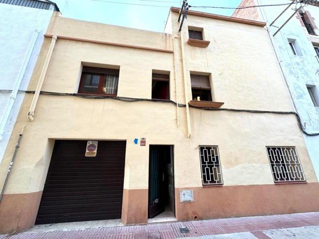 Casa en venta en Torredembarra, CENTRE photo 0