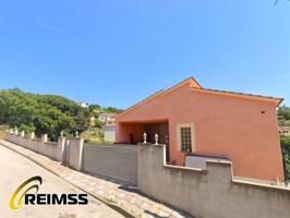 Casa en venta en Vidreres photo 0