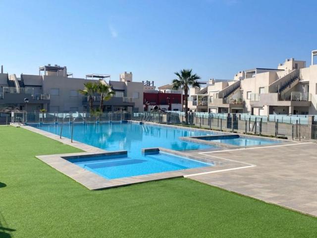 Bungalow en venta en Torrevieja, Parque Acuático - Sector 25 photo 0