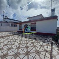 Chalet en venta en Matalascañas, Sector Retama photo 0