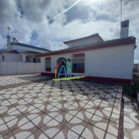 Chalet en venta en Matalascañas, Sector Retama photo 0