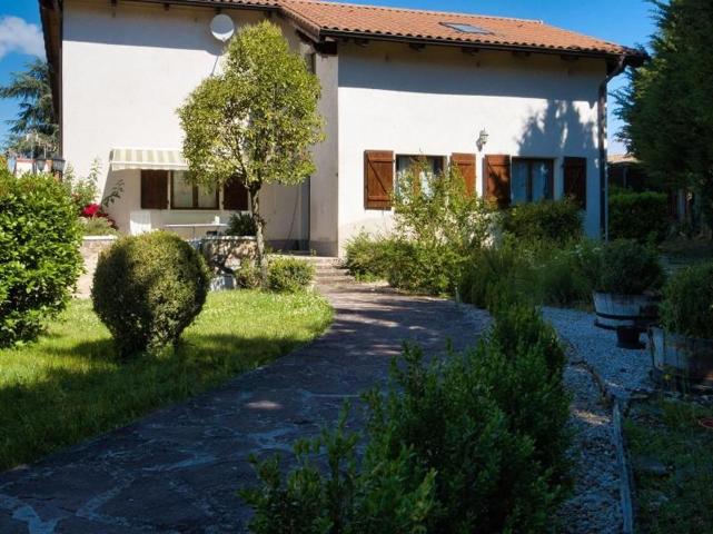 Casa con terreno en venta en Arce-Artzi, Villanueva de Lónguida photo 0