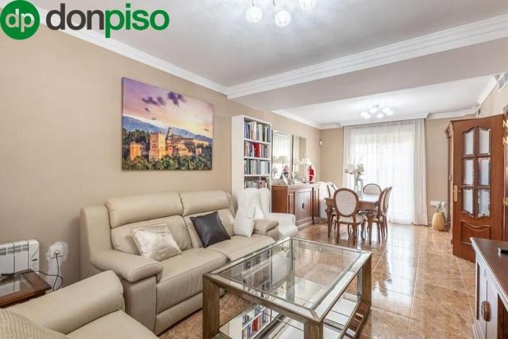 Casa en venta en Belicena, Vega de granada zona noroeste photo 0
