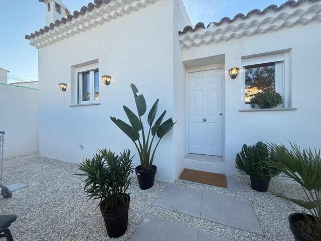 Bungalow en venta en Denia, Las Marinas (Km1 al Km 6) photo 0
