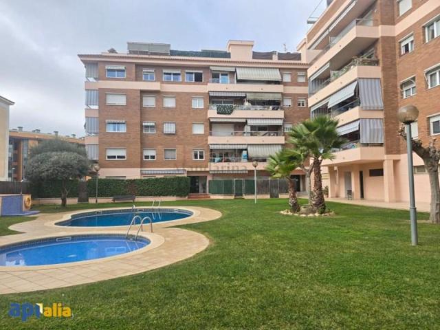 Piso en venta en Lloret de Mar photo 0