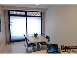 Local comercial en venta en Barcelona, La Bordeta photo 0