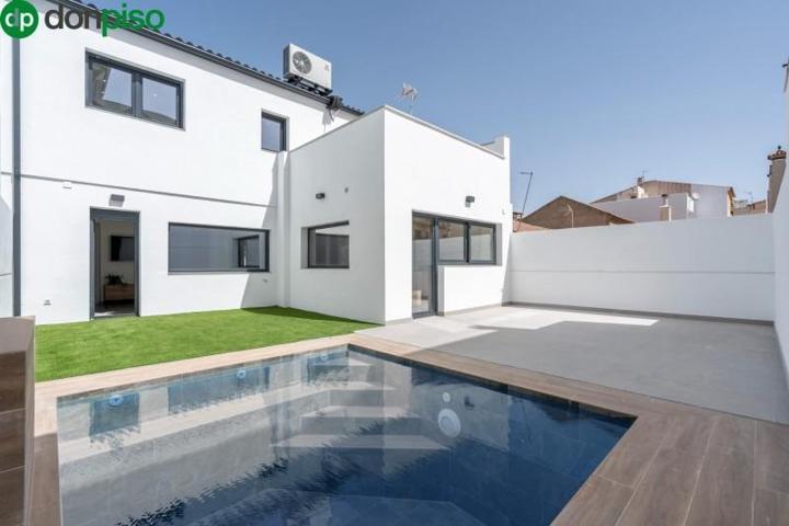Casa en venta en Armilla, Camino del Jueves photo 0