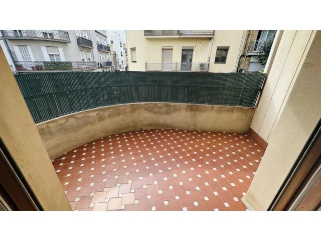 Piso en venta en Cornellà de Llobregat, Centre photo 0