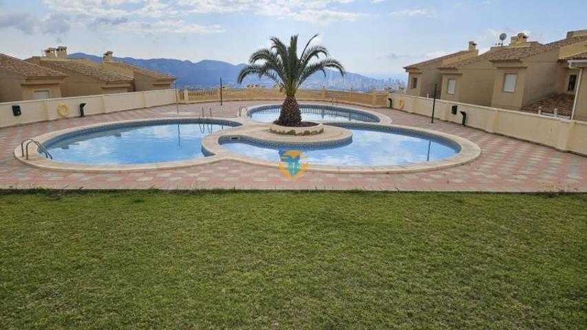 Chalet en venta en La Nucia, Coloma photo 0