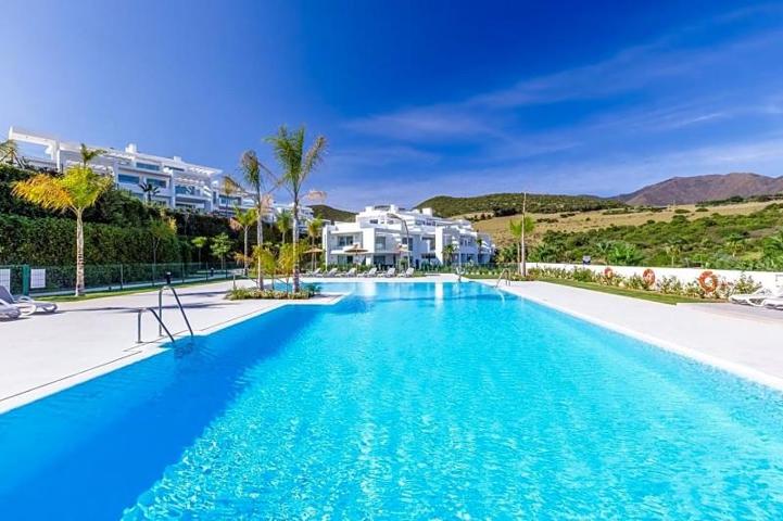 Apartamento en venta en Casares, Alcazaba Lagoon, Estepona West photo 0