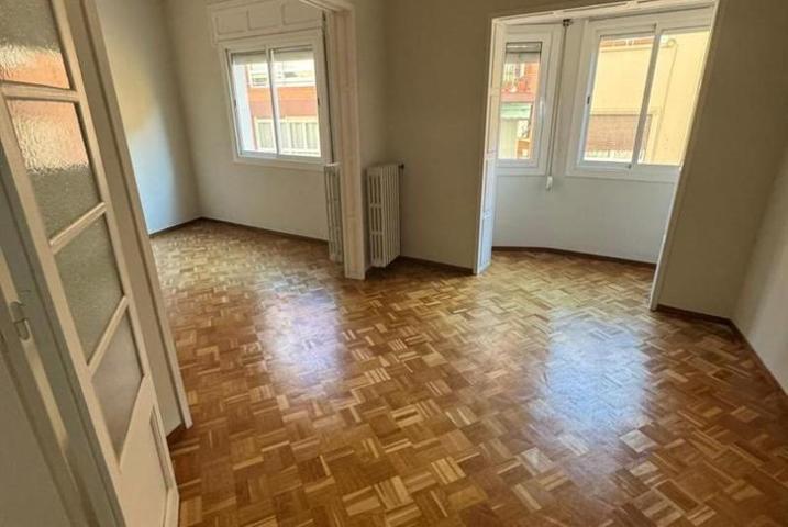 Apartamento en venta en Barcelona photo 0