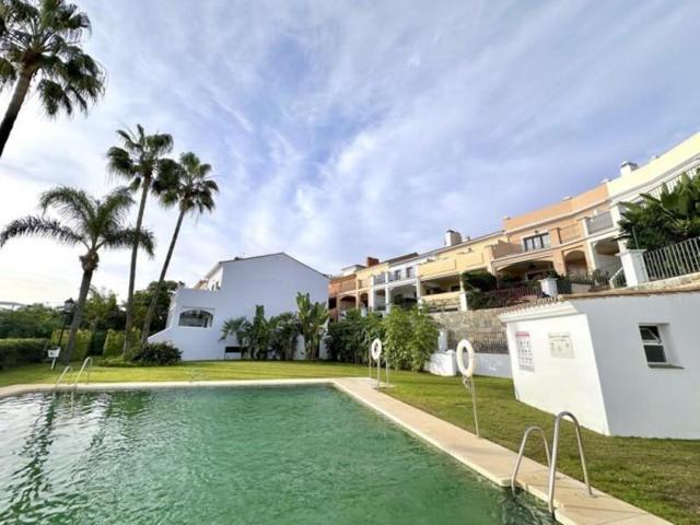 Casas de pueblo en venta en Estepona, Estepona East - El Paraiso photo 0