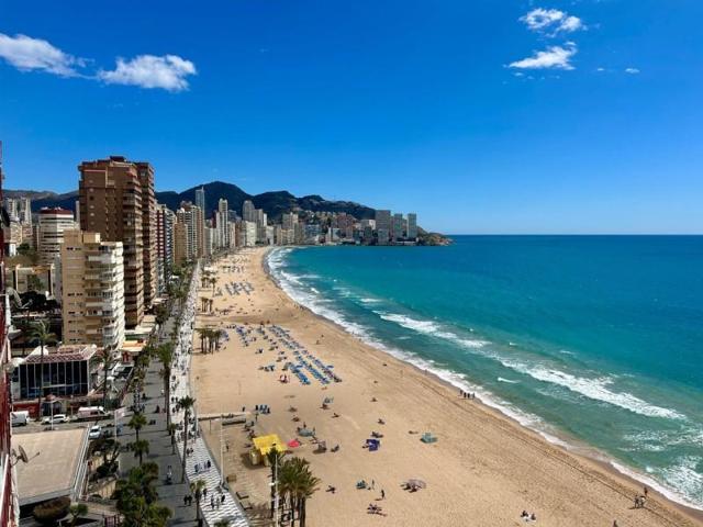 Apartamento en venta en Benidorm, Levante photo 0