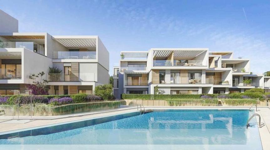 Apartamento en venta en Marbella, Nueva Andalucia, Nueva Andalucia photo 0