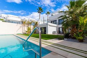 Chalet en venta en San Fulgencio, La marina photo 0