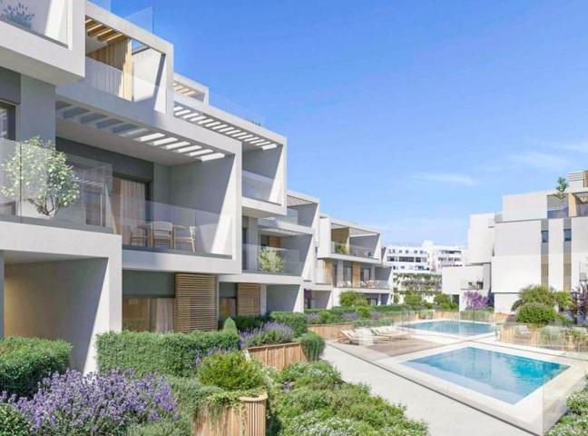 Apartamento en venta en Marbella, Nueva Andalucia, Nueva Andalucia photo 0