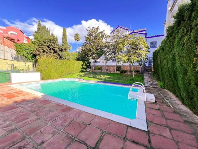 Chalet en venta en Marbella, Río Real, Marbella East photo 0