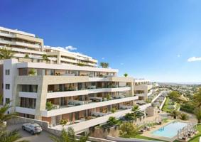 Apartamento en venta en Estepona, La Resina Golf, New Golden Mile photo 0