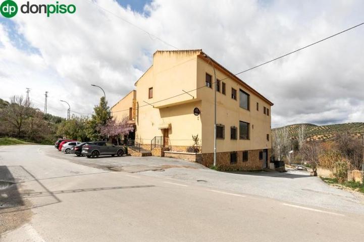 Edificio en venta en Deifontes, Andalucia photo 0