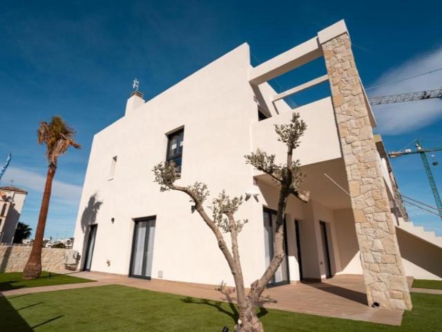 Bungalow en venta en Pilar de la Horadada photo 0