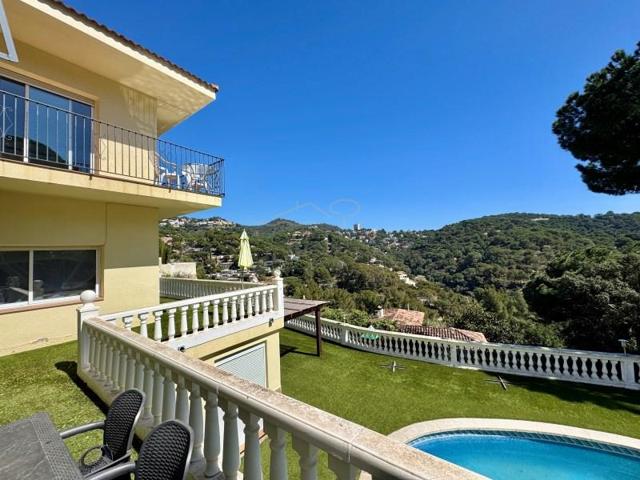 Casa en venta en Lloret de Mar photo 0