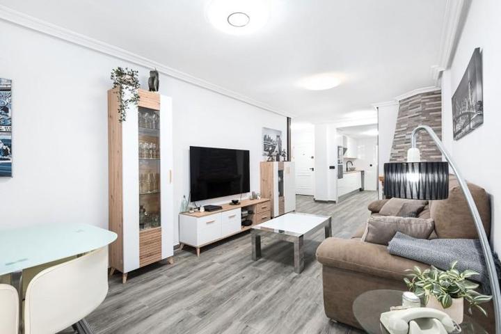 Piso en venta en Almoradi, Baix Segura photo 0