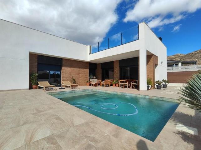 Chalet en venta en Pinoso, CAMPO photo 0