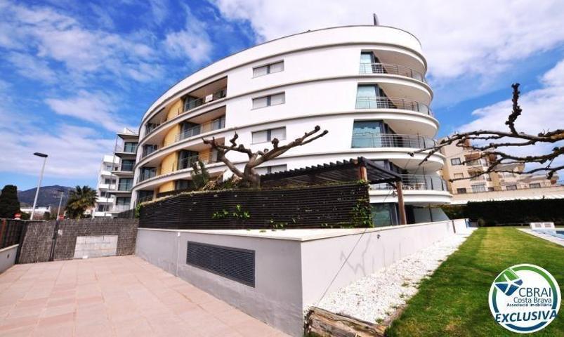 Apartamento en venta en Roses, Salatar photo 0