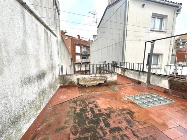 Adosada en venta en Terrassa, Ca n'Aurell photo 0