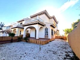 Duplex en venta en Orihuela Costa, Montezenia photo 0