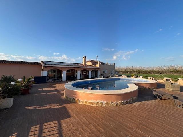 Chalet en venta en Dolores photo 0