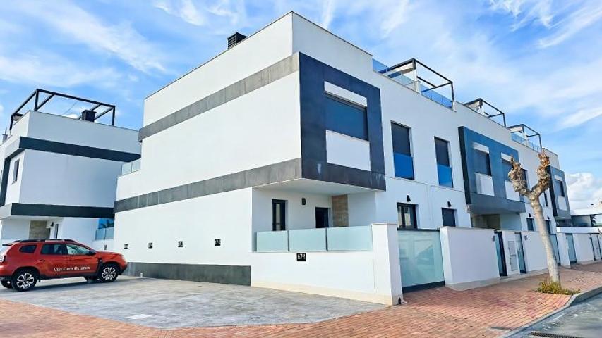 Apartamento en venta en San Pedro del Pinatar photo 0