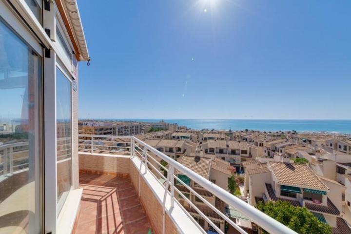 Apartamento en venta en Guardamar del Segura photo 0