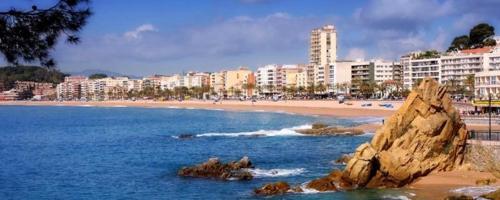 Edificio en venta en Lloret de Mar, Playa de lloret de mar photo 0