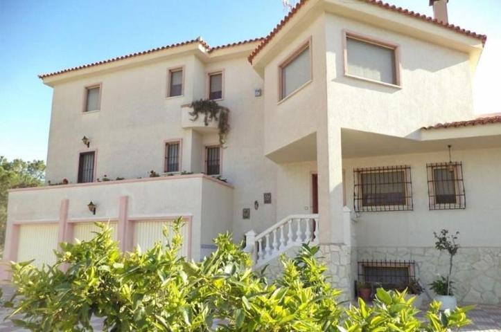 Chalet en venta en Mutxamel, L'Alacantí photo 0