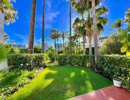 Adosada en venta en Estepona, Costalita, New Golden Mile photo 0