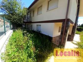 Chalet en venta en Castro Urdiales photo 0