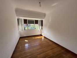 Piso en venta en Irun, Fermin Calbeton Kalea, 20302 photo 0